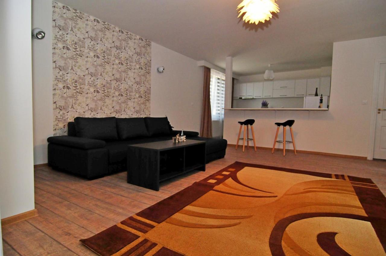Apartament 6 Central Apartment Targu Mures Ngoại thất bức ảnh